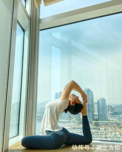 高挑|173公分的瑜伽女神,常年保持运动,纤细高挑又有型