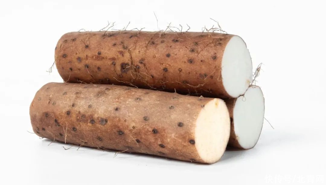 脾胃|?人到夏天脾胃弱,三处按一按,比吃药还见效