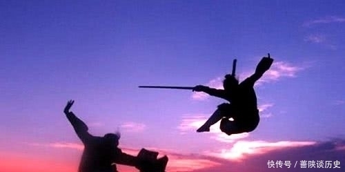 为什么说龙象般若功完败降龙十八掌金轮与郭靖交手,结果会怎样