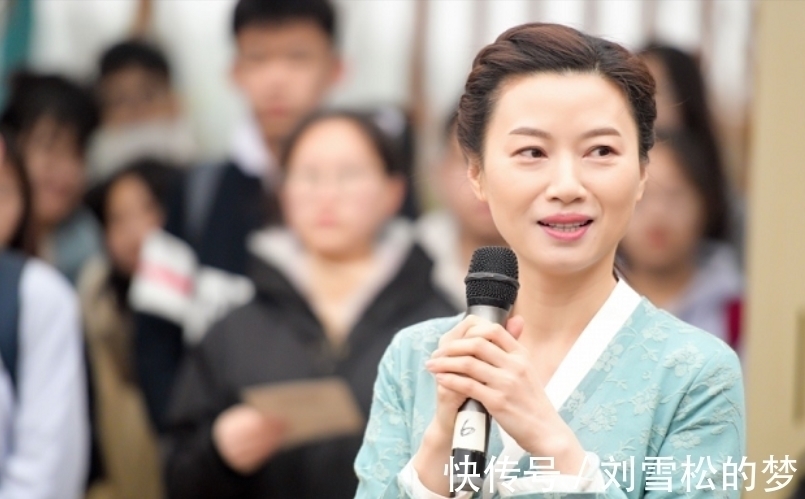 李清照!中南大学美女教授杨雨,我和李清照一样:“好酒、好赌还好色”