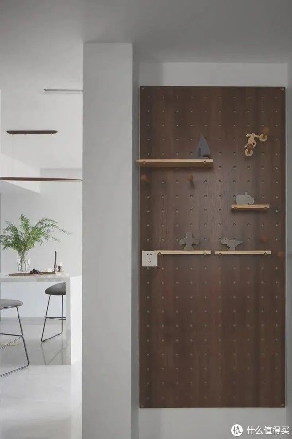 收纳|讲真，小户型的这面墙，早就该舍去