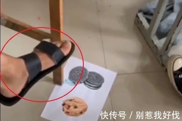 打篮球$美术生画一只拖鞋,老师还以为是真的,拿下来才知道是画出来的