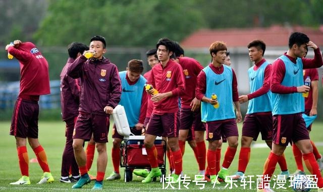 泰山队|近60人!李霄鹏首期集训队国脚数或创历史,山东泰山成国脚大户