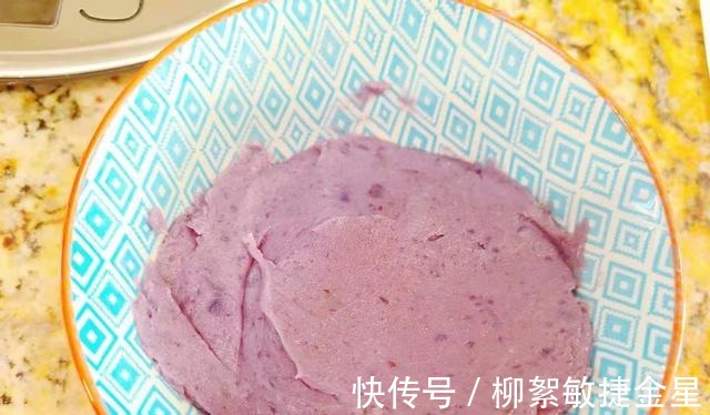 炼乳|用千层饼皮做酥皮月饼这个可以！奶黄芝士芋泥等3种口味任你选！