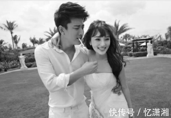 野狼&甜文离婚协议刚签一半，她突然捂嘴干呕，沐少一把将协议吞肚里