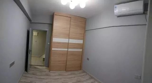 靠谱|找亲戚装修就是靠谱!93㎡装修花了5万,打扫干净通风中,先晒晒