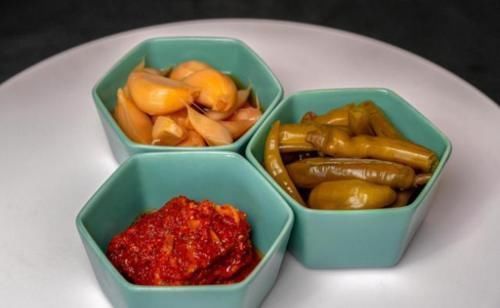 骨质疏松|骨疏松的发物是花生吗?医生:要想骨头好,这“2绿”尽量少吃