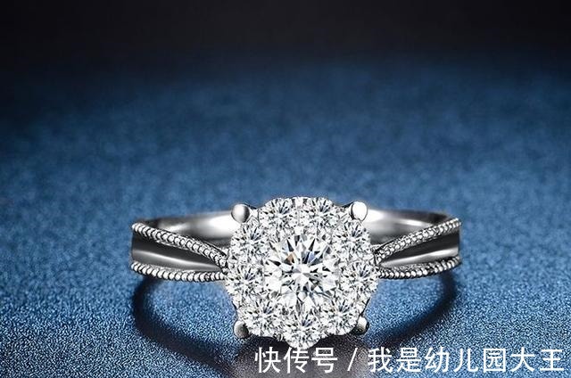 黄金 老凤祥珠宝品牌推出更多钻石首饰!