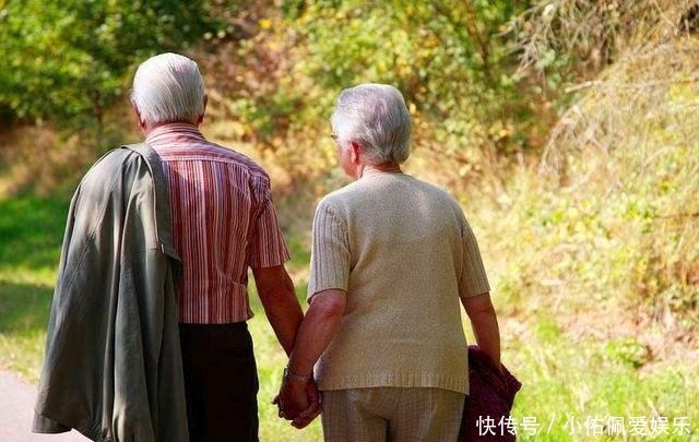 黔东南|老年旅行团只要几十上百元钱,为何能包吃包住,旅行社亏本吗?