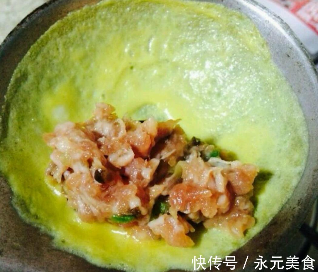 蛋饺|小朋友都爱吃的蛋饺，不用锅就能做，很简单，色泽金黄，又香又嫩
