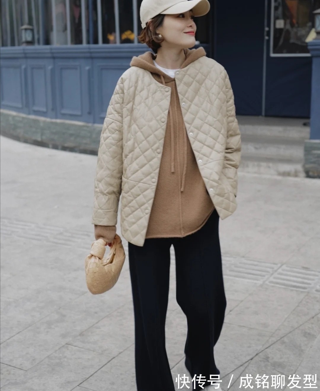 女性|这才是适合中年女性的气质穿搭,端庄得体又高级,时尚精致又减龄