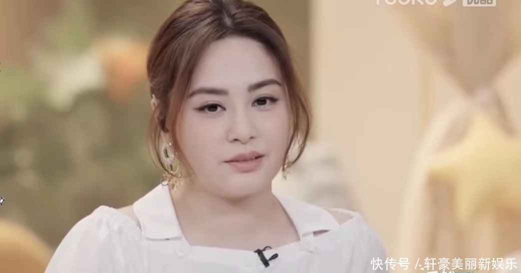 《怦然心动20岁》官宣,阿娇发福双下巴明显,乍一看撞脸钱枫