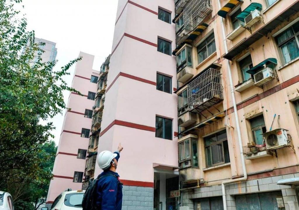 市中心|还在花高价钱买高楼层,不如抄底这种房子,懂行的人都默默入手了