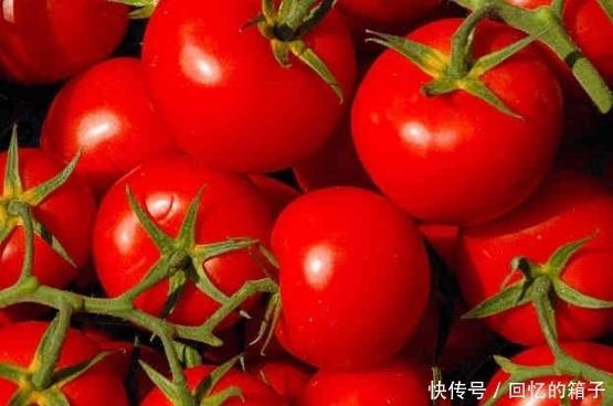 柠檬|爱长“痘”的人,多吃这4种食物,美容养颜,你吃过吗?