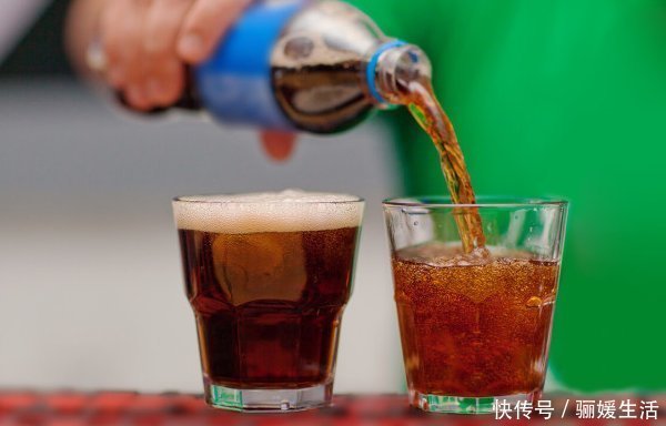 中粮|7岁男孩发育不良休学半年,儿医:都是“饮料”惹的祸,别让娃喝