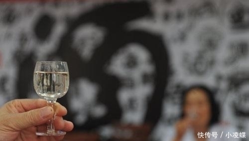 玻璃珠子|喝了那么多年茅台,关于茅台酒酒瓶里面的玻璃珠你知道多少