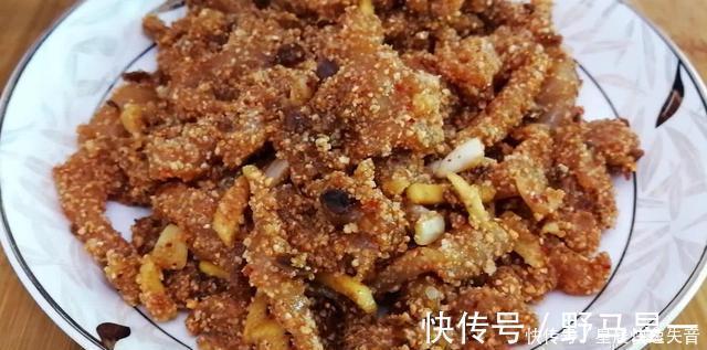 蒸米粉|8块钱的鸡胸肉,按这方法做,外酥里嫩,来客人就是一盘压轴菜