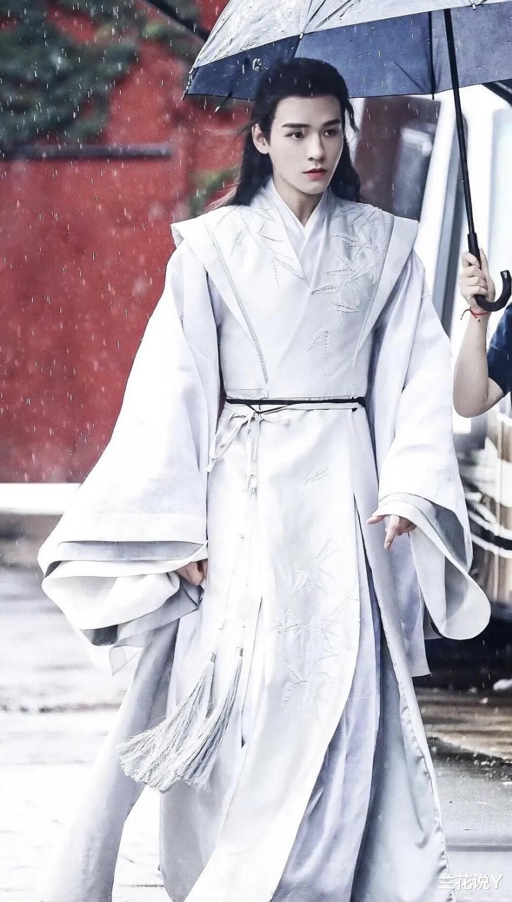 阿里|龚俊背后资本曝光!鹅厂有意拉拢与之签约,阿里也不想放手?