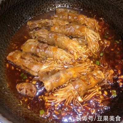 三分钟做好金针菇肥牛卷，做饭太简单