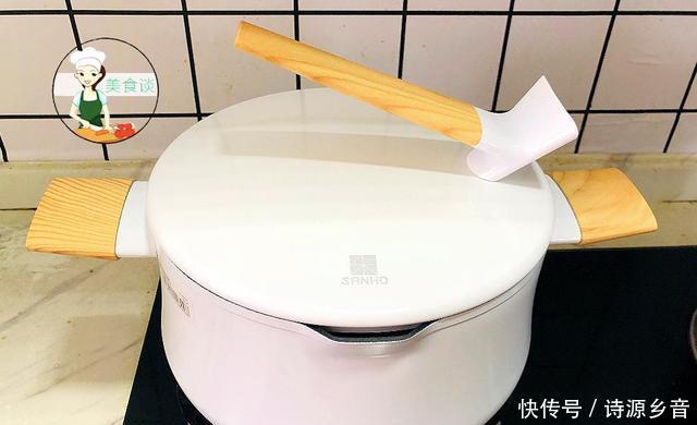 虫草花乌鸡|冷天,此肉女人要多吃,比牛肉羊肉强,煮汤鲜甜营养,冬天不怕冷