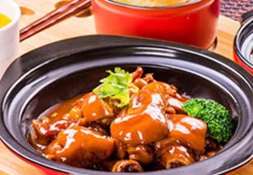 家常焖猪蹄的方法介绍