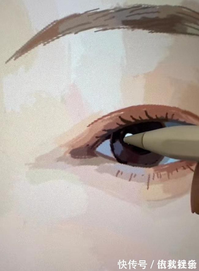 手绘$美术生手绘希林娜依·高,被开始的图片吓到了,最后变魔术吗