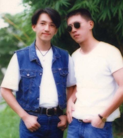 风流|从2米高台摔落仍坚持录节目，这么卖命是敬业，还是为还风流债？