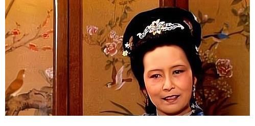 王夫人&王夫人大肆查抄大观园，为何不怕绣春囊万一是宝玉或袭人的打脸呢