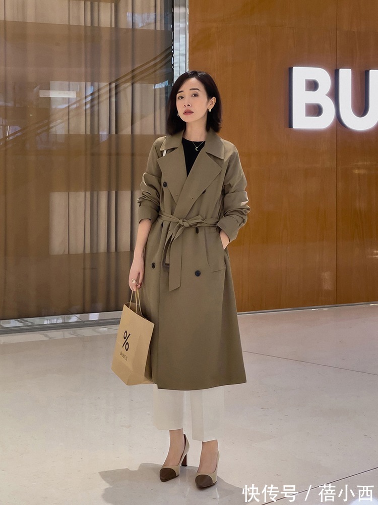 博主|今年春季建议多穿“风衣”,搭配小白裤和“半身裙”,时髦又优雅