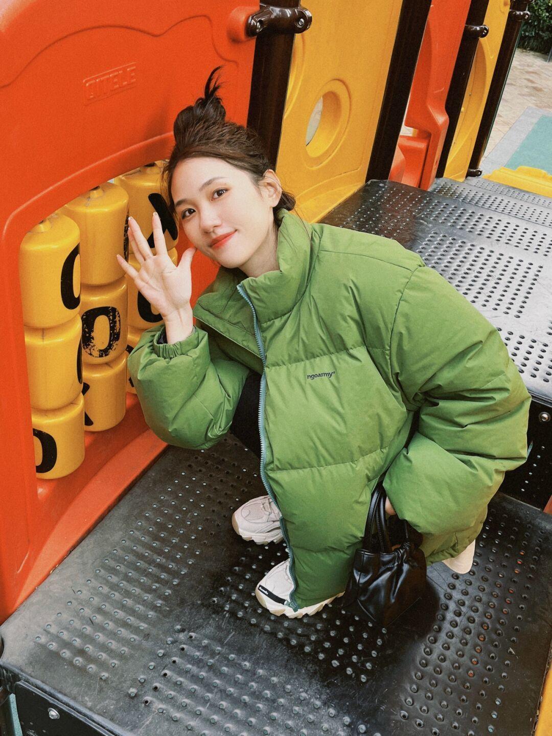 保暖|“羽绒服”撑起冬季的保暖与优雅,不老气、不扮嫩,穿出chic高级