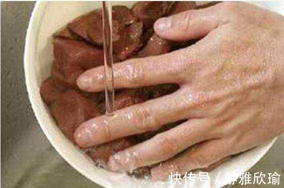 猪血|它是天然的解毒丸,常吃给肝洗个澡,肝硬化也会不进而退