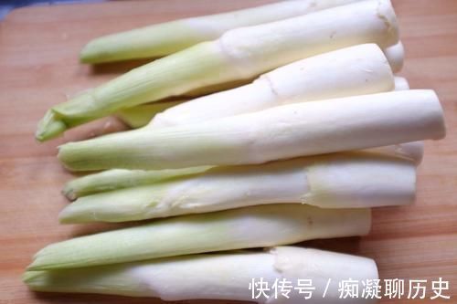 孩子|最“补钙”的不是牛奶，而是它，每天炒一盘，补钙质，孩子长个头