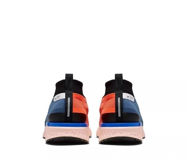 nike 穿这双鞋要「注意安全」！Nike React 又有新鞋