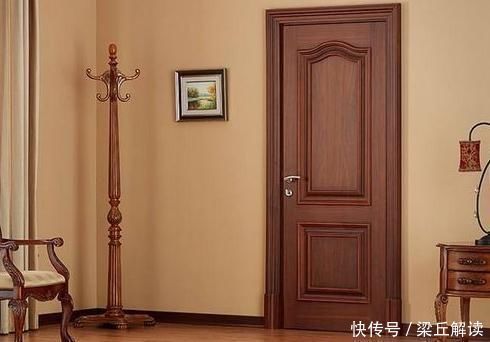 家居|新房装修，如果发现工人这样装木门，马上让它拆了重装