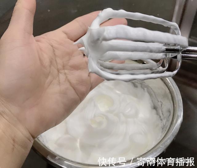 电饭煲|电饭煲蛋糕怎么做松软蓬松?牢记3个小技巧,蛋糕松软不回缩