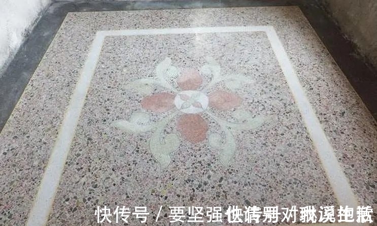 地板|越来越多人家里都不铺瓷砖了,现在都流行铺这个,省钱又漂亮!