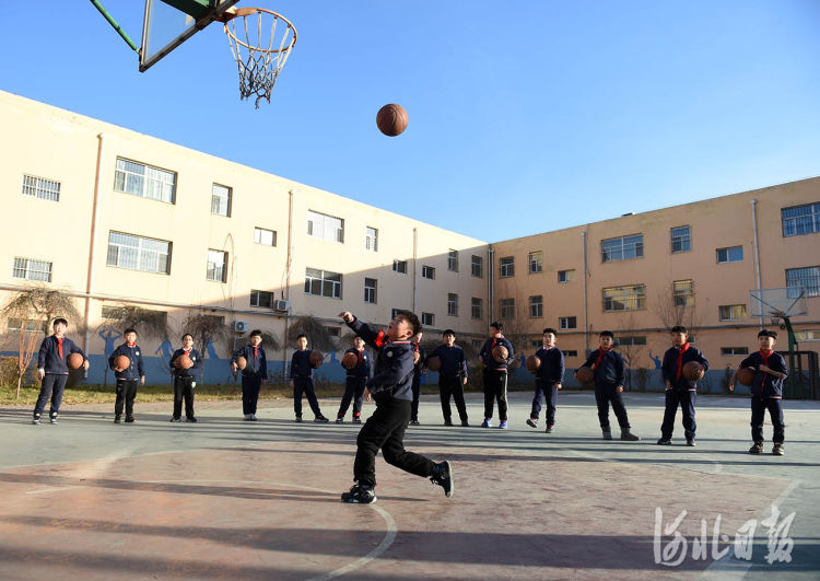 河北省霸州市胜芳镇红光小学|河北霸州：多彩社团上线 课后服务“减负不减质”