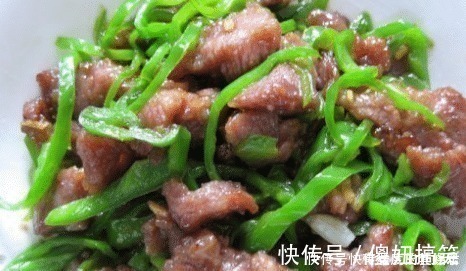 牛肉片儿|炒牛肉时，别用淀粉腌制了！只需这2样，肉质鲜香入味，又滑又嫩