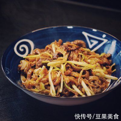 豆芽|干炒牛河｜沉浸式｜干香焦爽｜盘底无油｜超级详细