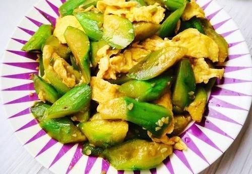 颜值高味道美的年夜饭，简单易操作，端上桌，香气四溢超诱人！