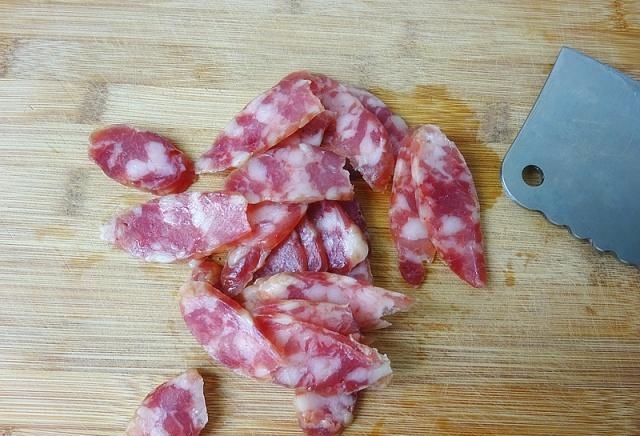 营养|这道小炒,材料普通又便宜,结合起来味道清香鲜美,营养丰富全面