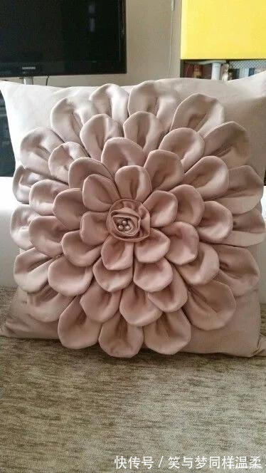 改造|抱枕不用买，旧衣服改造做一堆！DIY布艺手工旧物改造附教程