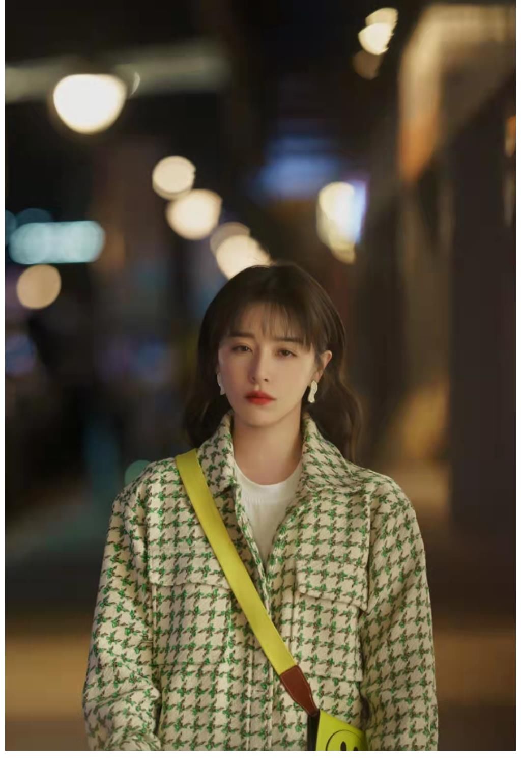 出道12年，闞清子把“榴蓮”送給自己，“躺平”理論走進(jìn)現(xiàn)實(shí)