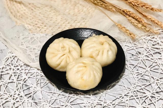 这食材不怕过期，超市13元1斤，现在抓紧多买点，天冷了买不到