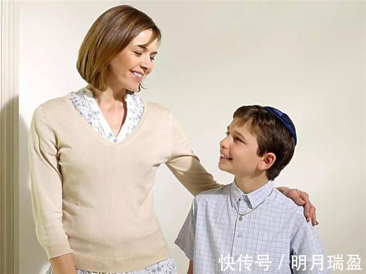 人际交往|孩子有这3种“懂事”行为,家长别盲目高兴,多半是情商低的表现