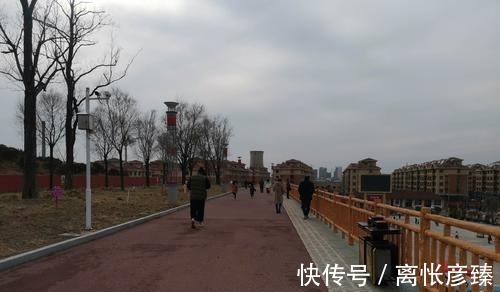 地标|枣庄小众景点，纪念历史遗迹变公园，现已成新地标，人少风景好