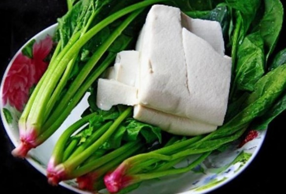 草酸|菠菜和豆腐，能不能一起吃呢今天终于有了“真实”答案！