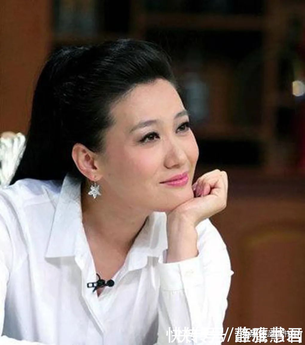 谭晶|人美歌甜的谭晶，凭借自己深厚的笔墨情怀，书法作品让人拍案叫绝