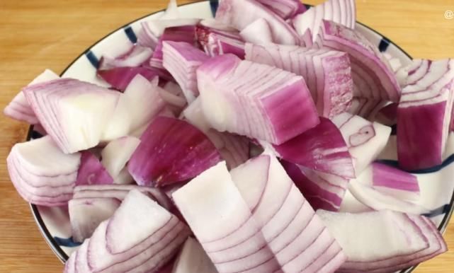 百合科|洋葱这么吃,血管不堵不得病,三高不近身,一辈子不受血栓困扰