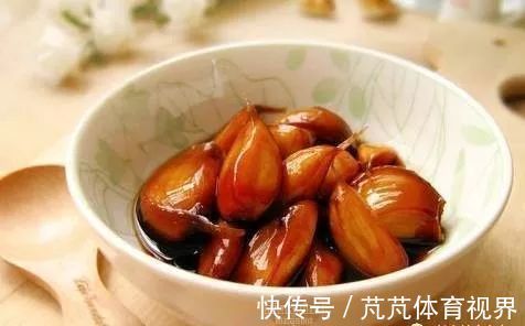 薤白|此物像葱又像蒜,通血管不输三七,却便宜太多!农村遍地都是!